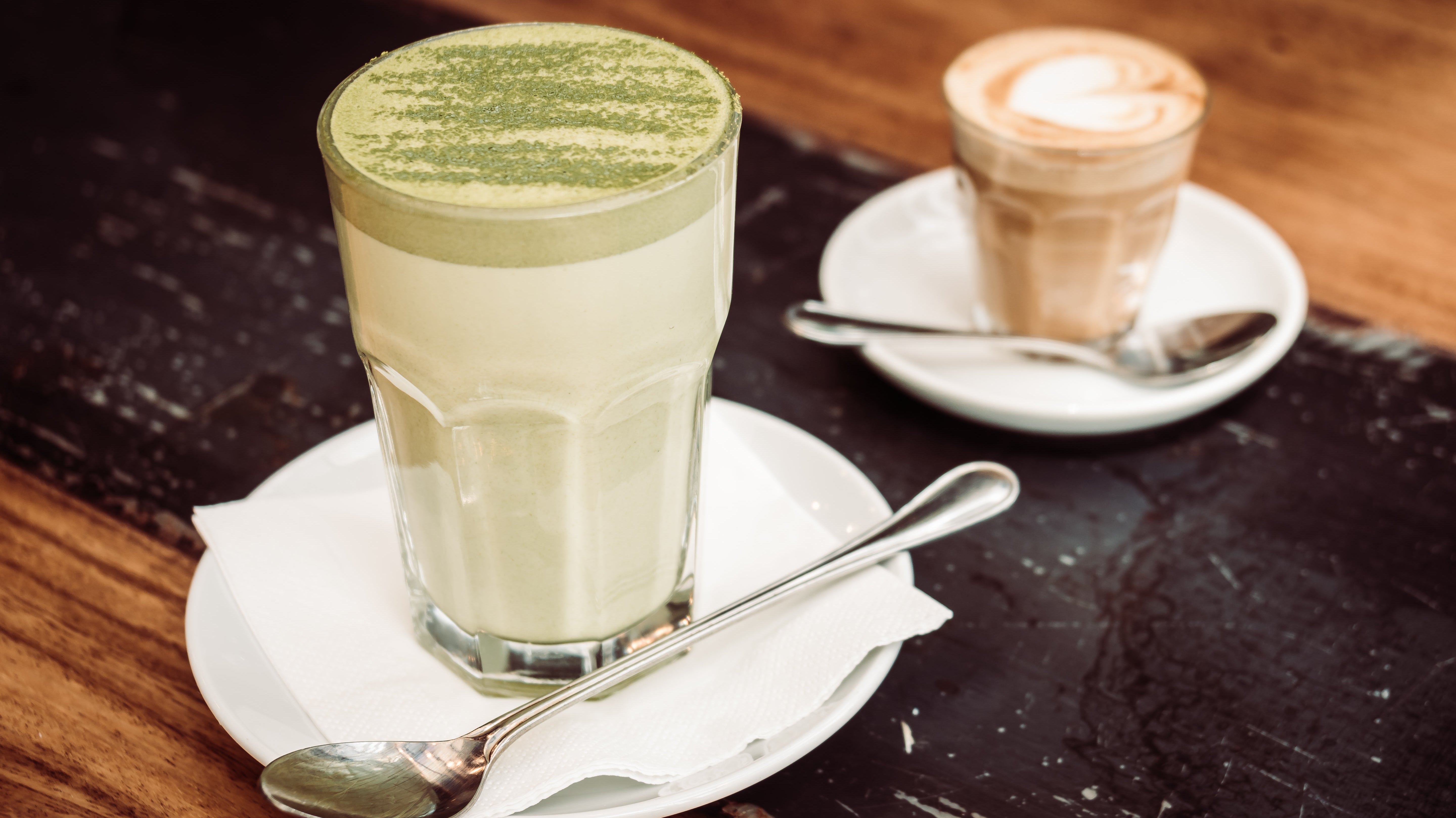 Matcha vs Hojicha : quelles différences entre ces thés japonais ?