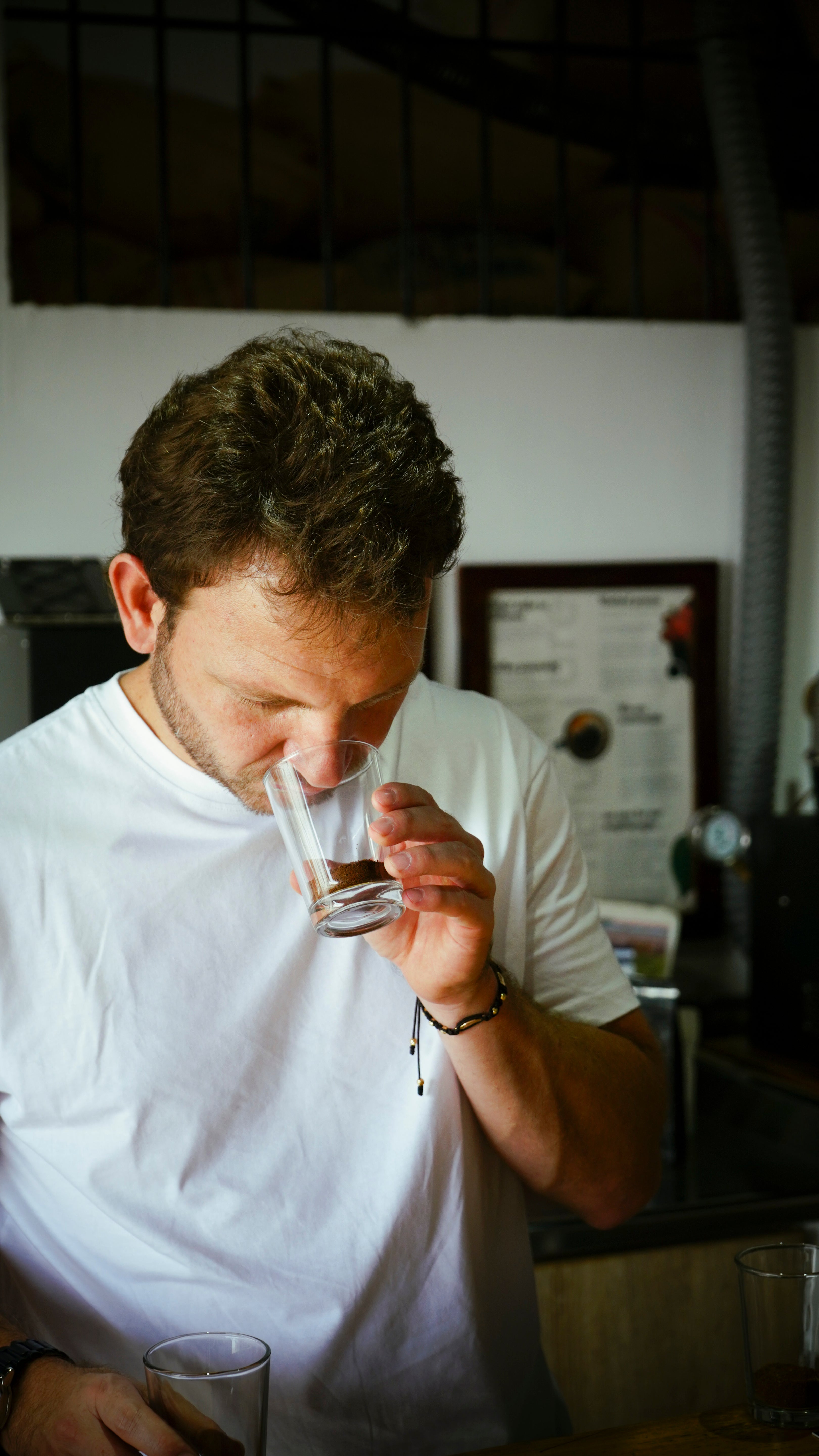 Sebastian Ramirez producteur de café de la Colombie qui sent du café